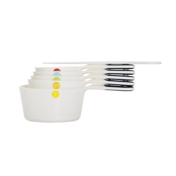 6 Piece Plastic Measuring Cups S7