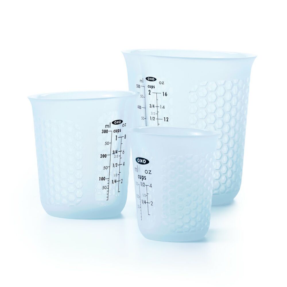 3 Piece Squeeze & Pour Silicone Measuring Cup Set A4
