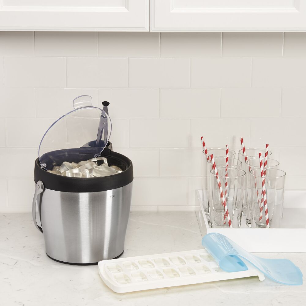 No-Spill Ice Cube Tray S6