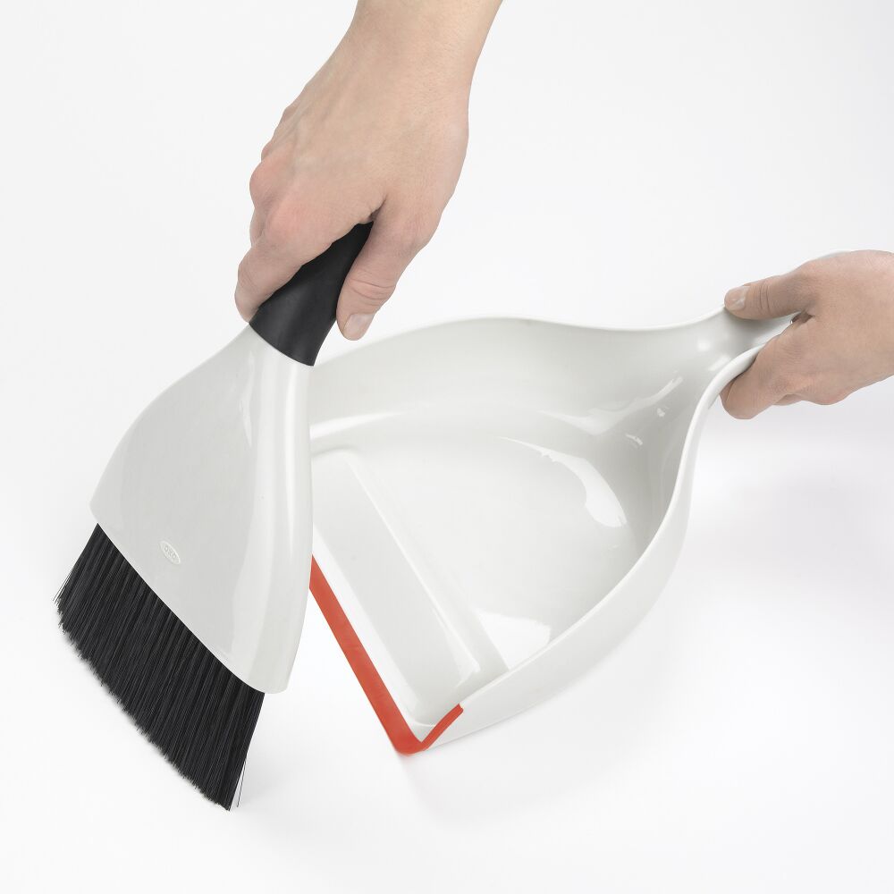 Dustpan & Brush Set M8