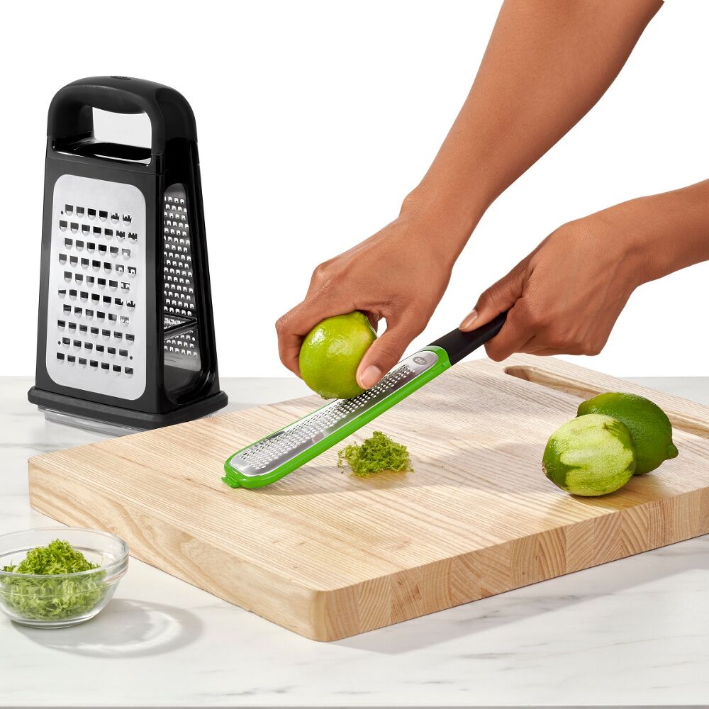 Etched Box Grater With Removable Zester O8