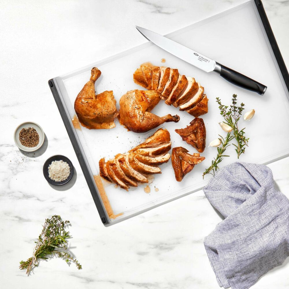 Carving and Cutting Board Q8