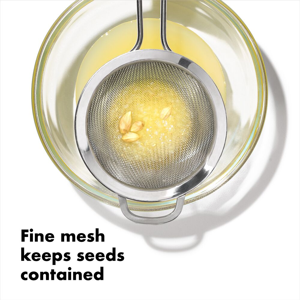 OXO Good Grips 3 in./7.6 cm Mini Strainer D1