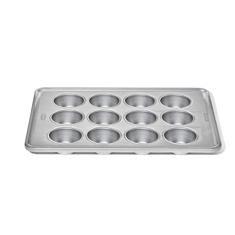 Nonstick Pro Clear Coated 12 Cup Muffin Pan W7