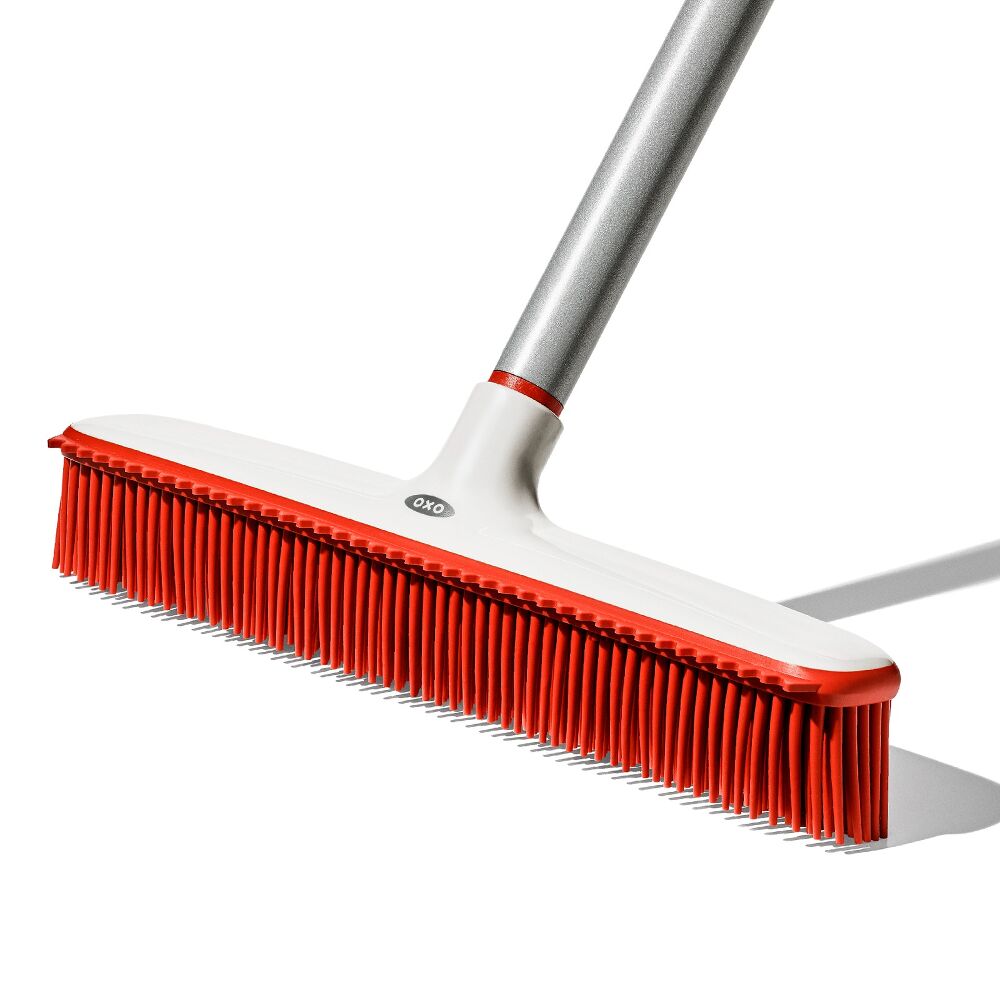 OXO Good Grips Fur Broom V3