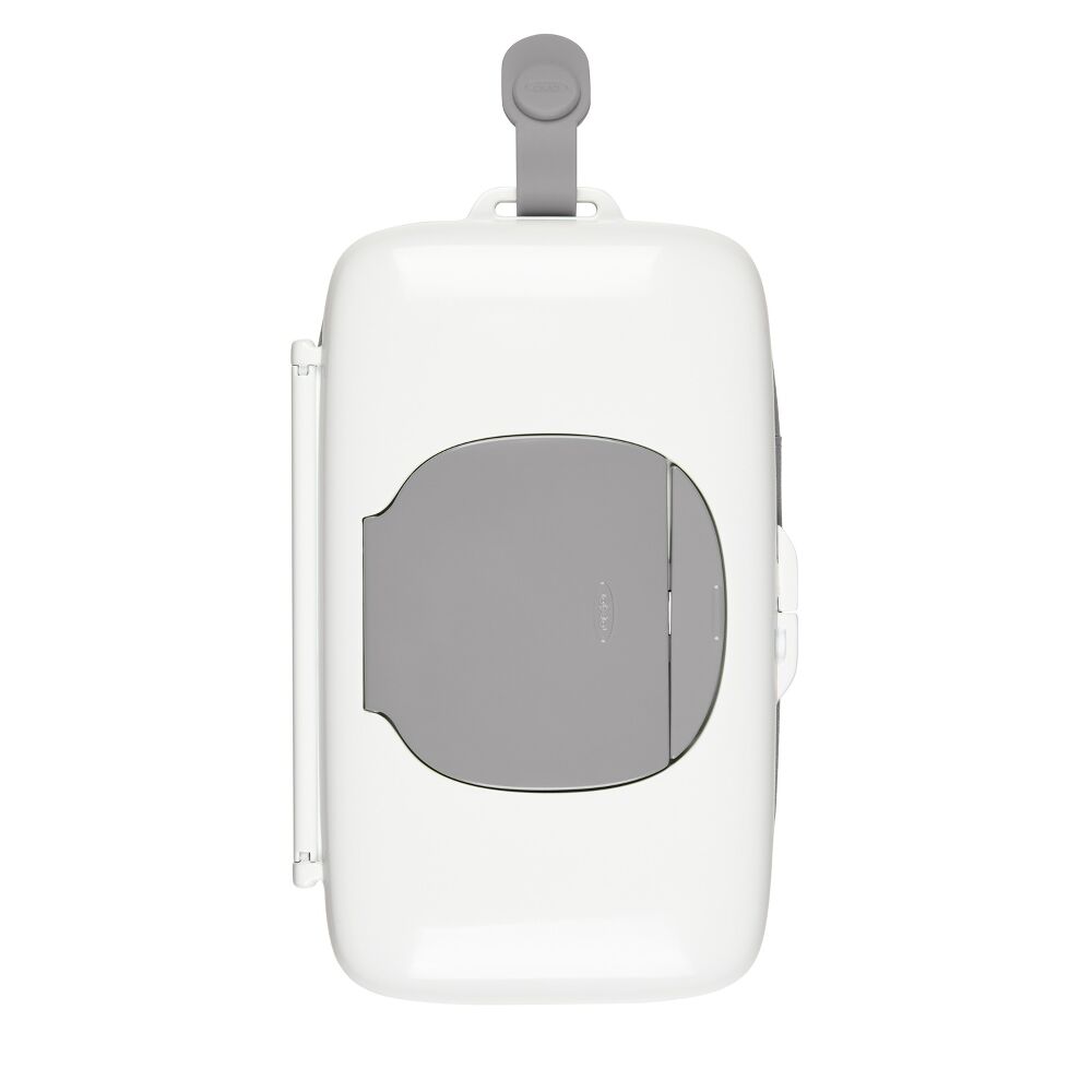 On-the-Go Wipes Dispenser with Diaper Pouch A5