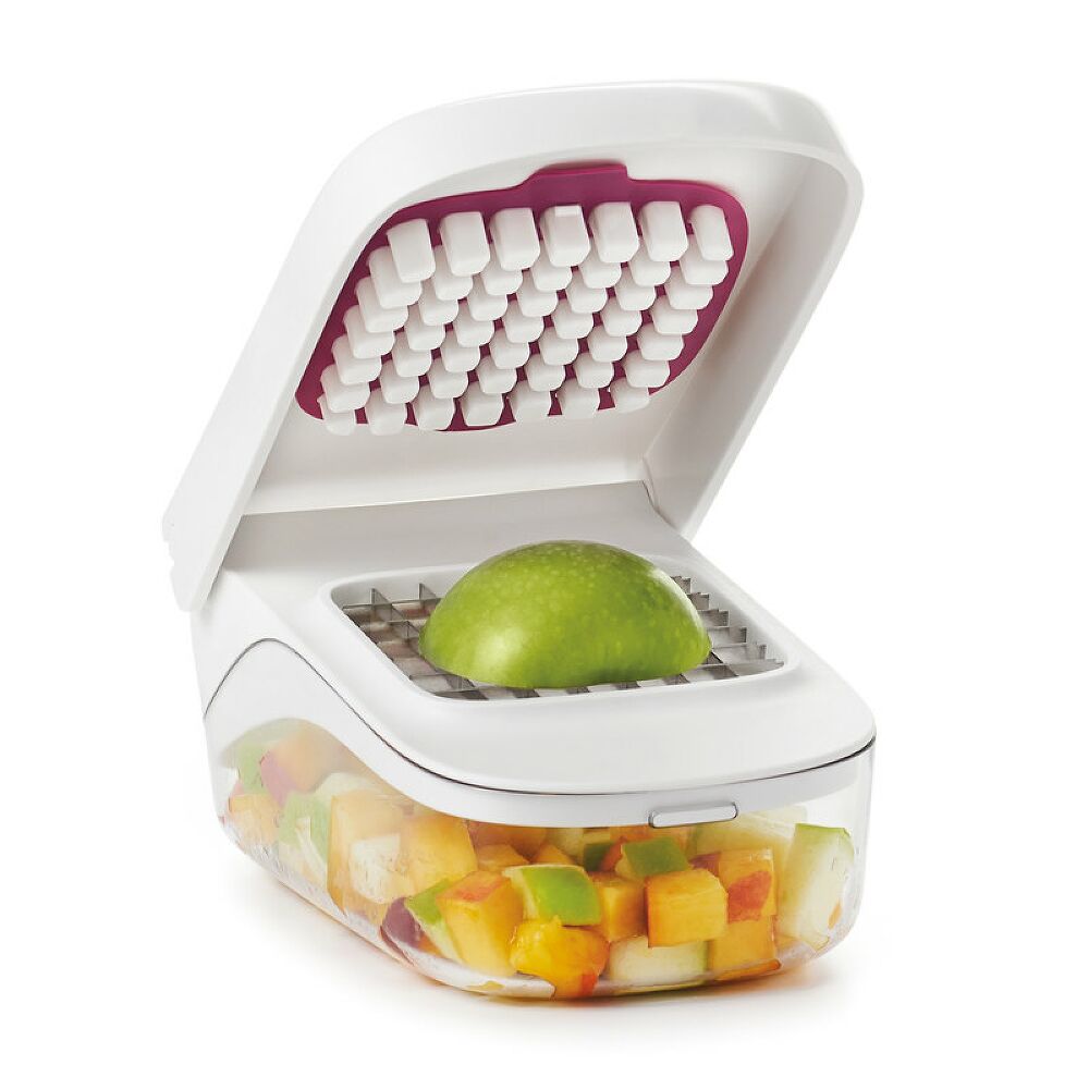 Vegetable Chopper with Easy-Pour Opening N2
