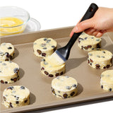 OXO Good Grips Silicone Pastry Brush R2