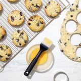 OXO Good Grips Silicone Pastry Brush R2