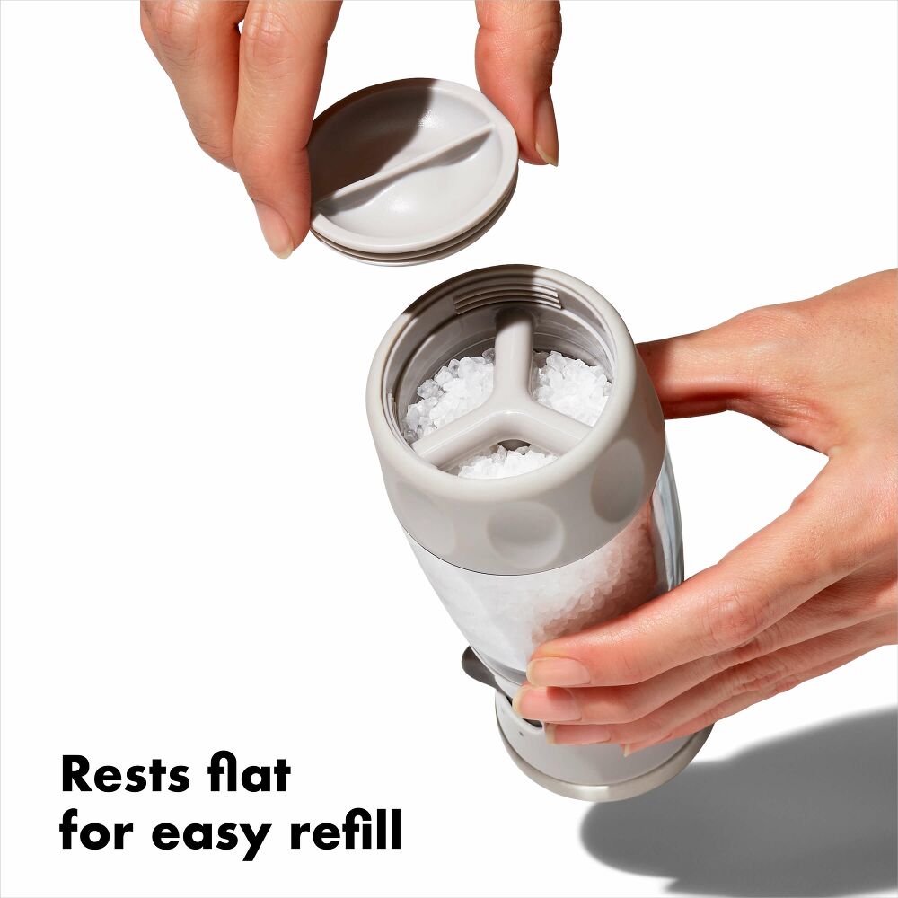 Contoured Mess-Free Salt Grinder I2