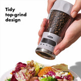 Contoured Mess-Free Pepper Grinder L5