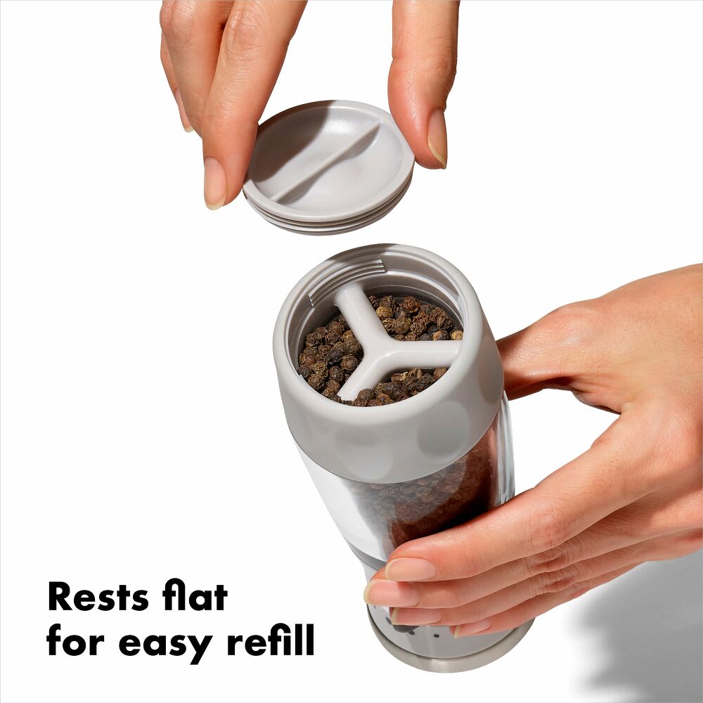 Contoured Mess-Free Pepper Grinder L5