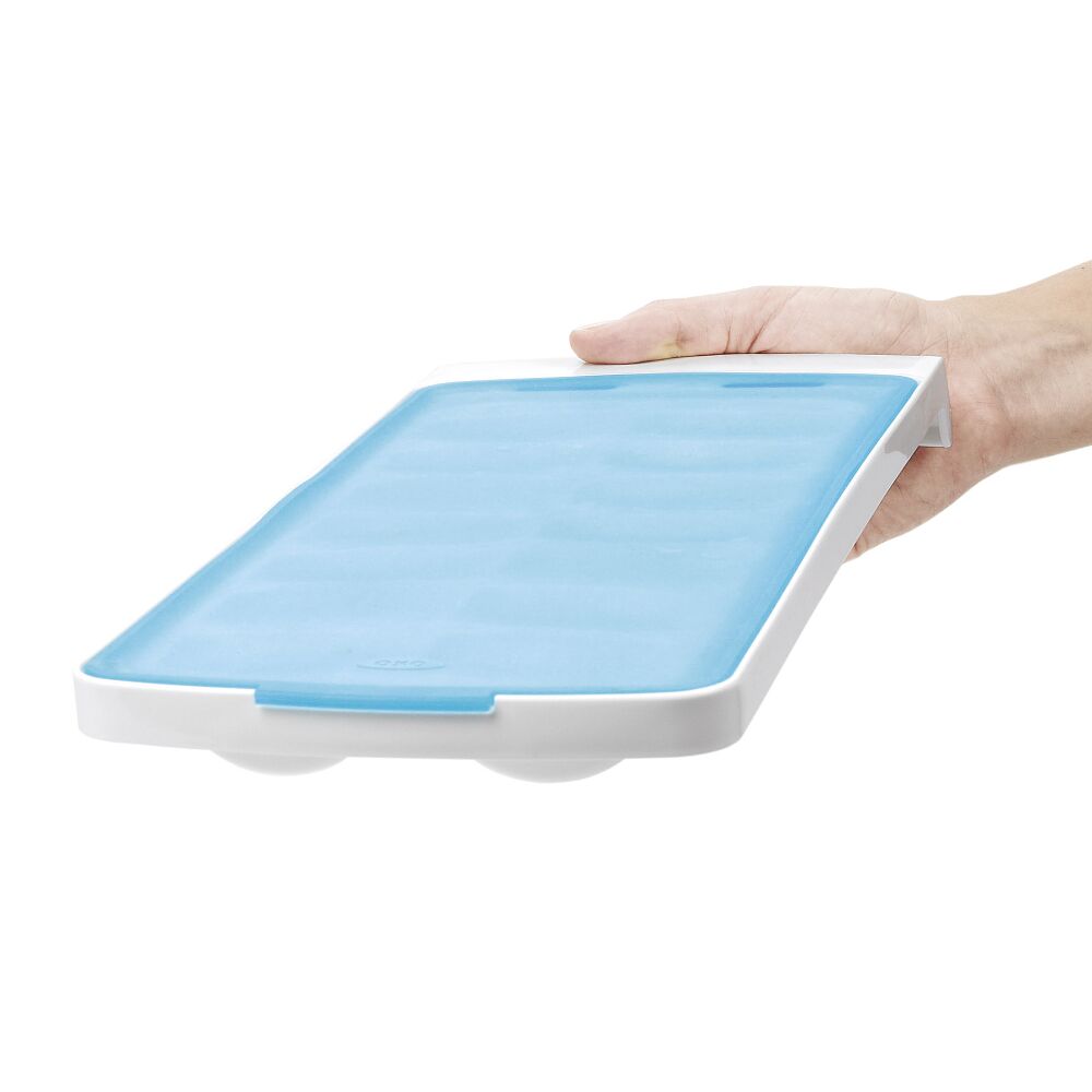 No-Spill Ice Cube Tray S6