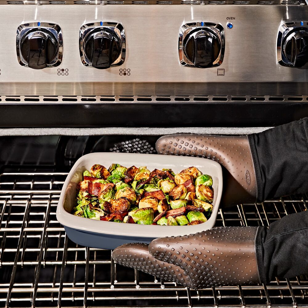3 Qt Rectangular Stoneware Baking Dish I0