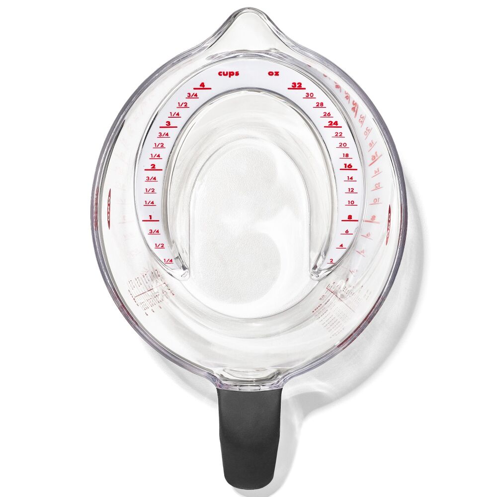 4-Cup Angled Measuring Cup B5
