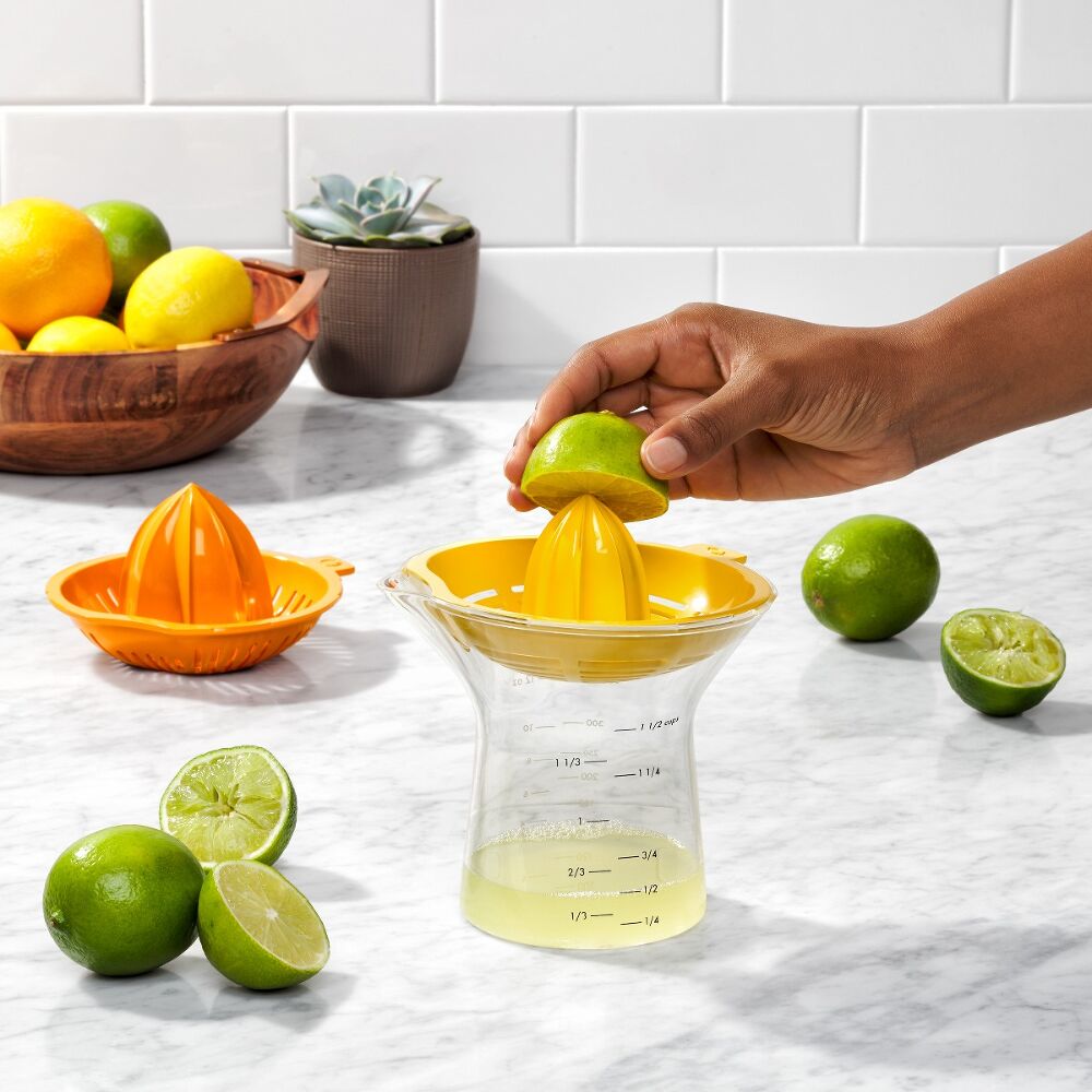 2-in-1 Citrus Juicer A1