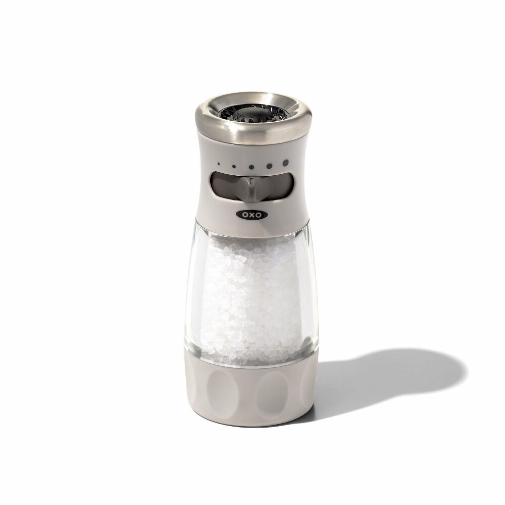 Contoured Mess-Free Salt Grinder I2