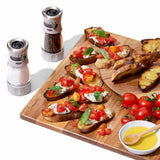 Contoured Mess-Free Salt Grinder I2