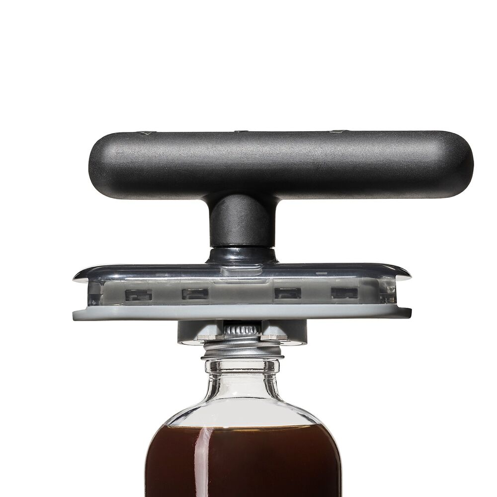 Twisting Jar Opener With Basepad L2