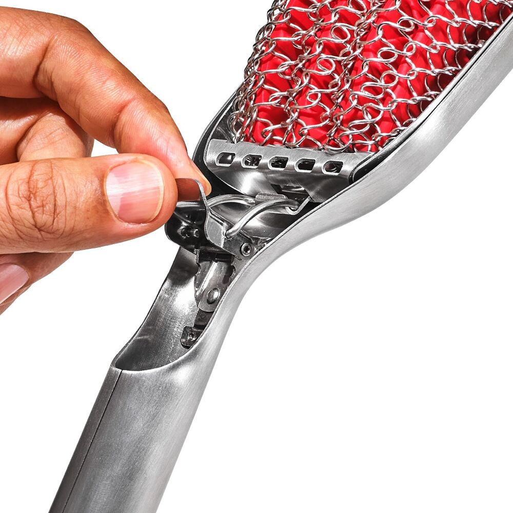 Coiled Grill Brush With Replaceable Head T7
