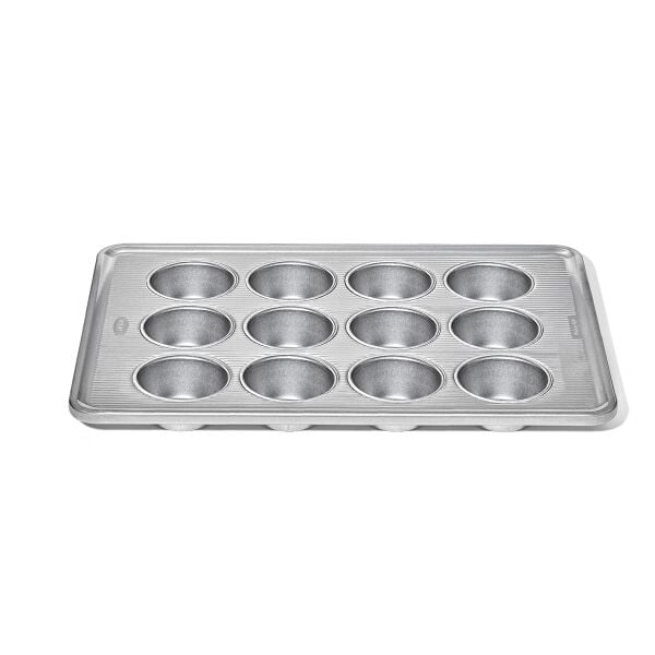 Nonstick Pro Clear Coated 12 Cup Muffin Pan W7