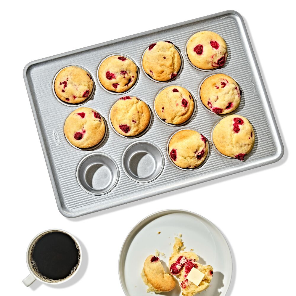 Nonstick Pro Clear Coated 12 Cup Muffin Pan A4
