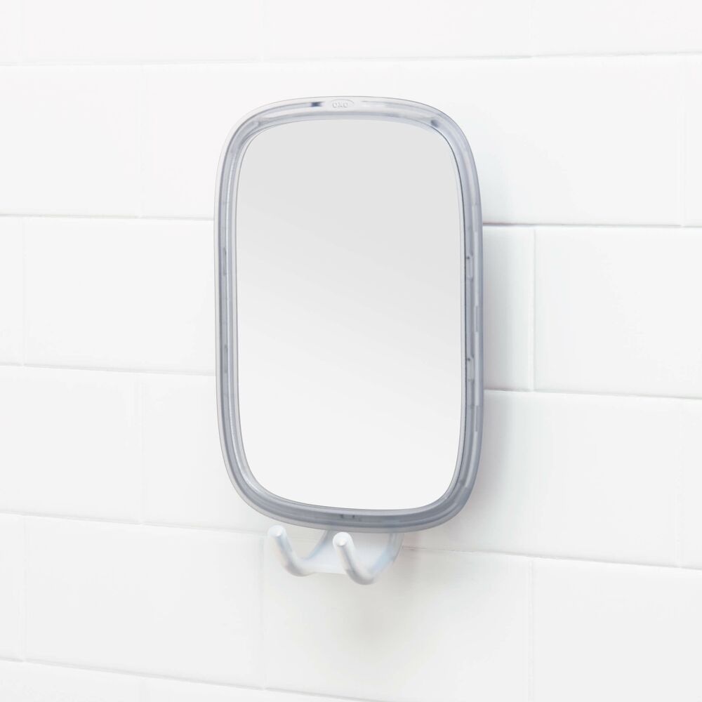 StrongHold™ Suction Fogless Mirror B0