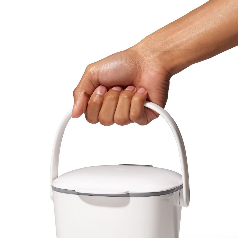 Easy-Clean Compost Bin - 0.75 Gal I6