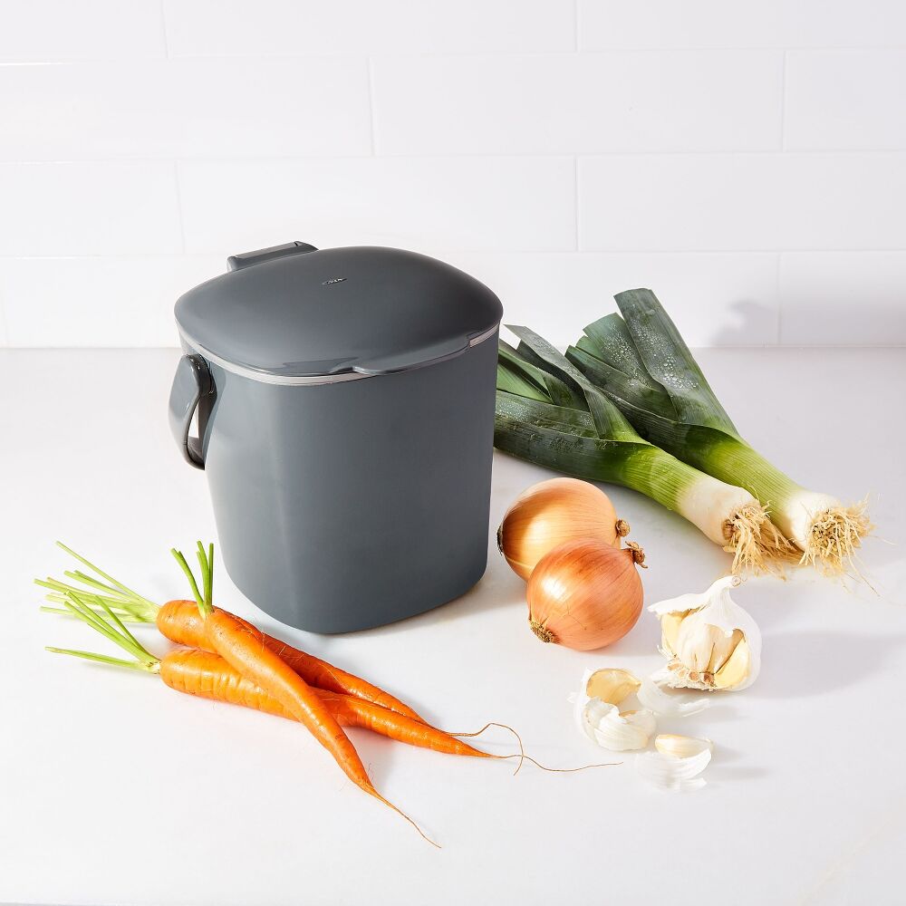 Easy-Clean Compost Bin - 0.75 Gal I6