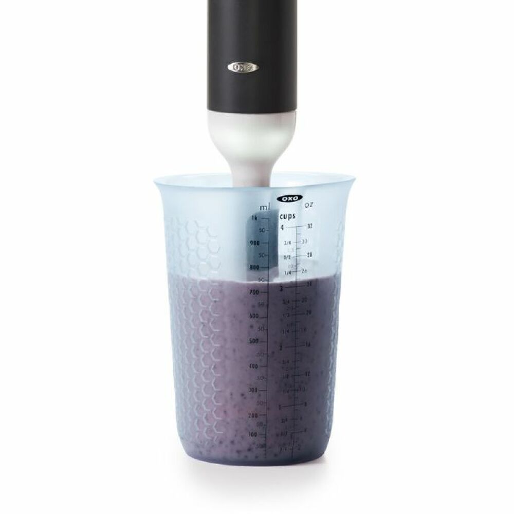 4 Cup Squeeze & Pour Measuring Cup C0