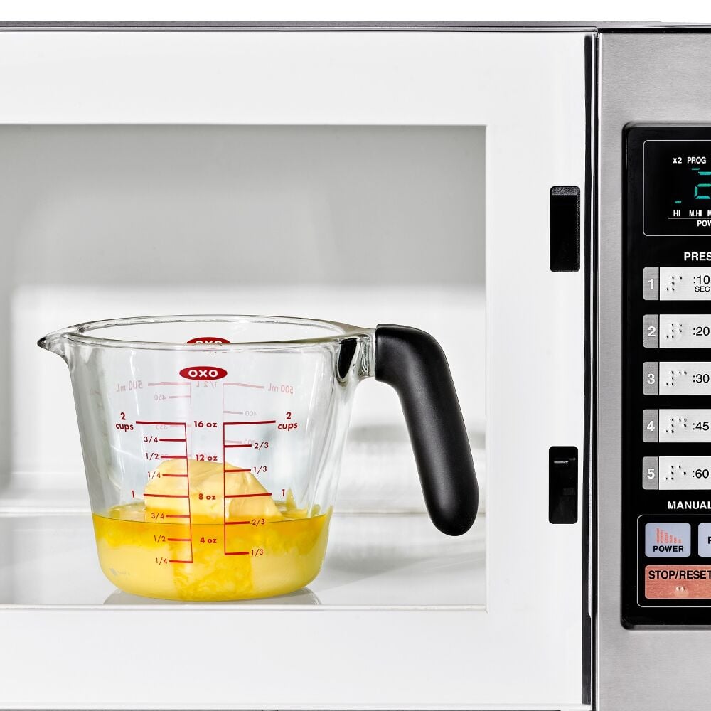 2 Cup Glass Measuring Cup with Lid X0