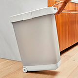 OXO Pet Airtight Food Container with Scoop — Extra Large L2