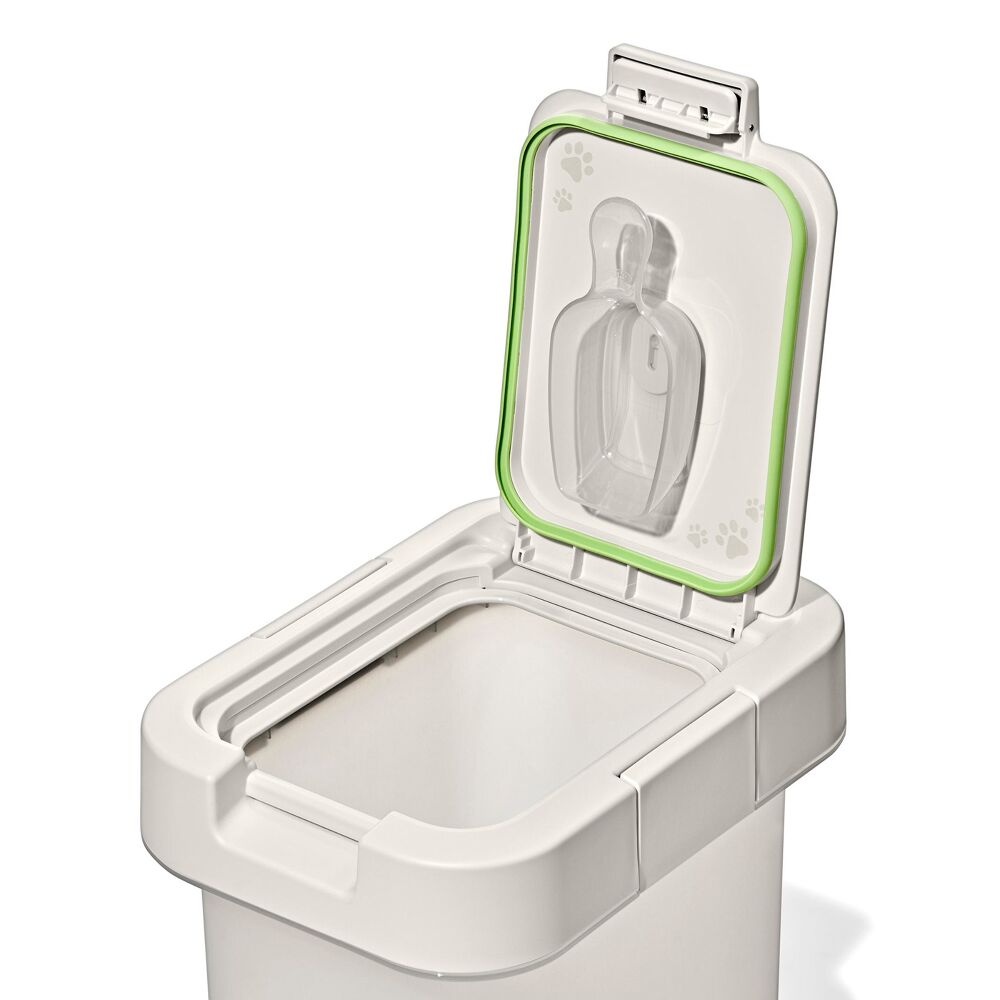 OXO Pet Airtight Food Container with Scoop — Small E6