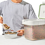 OXO Pet Airtight Food Container with Scoop — Small E6