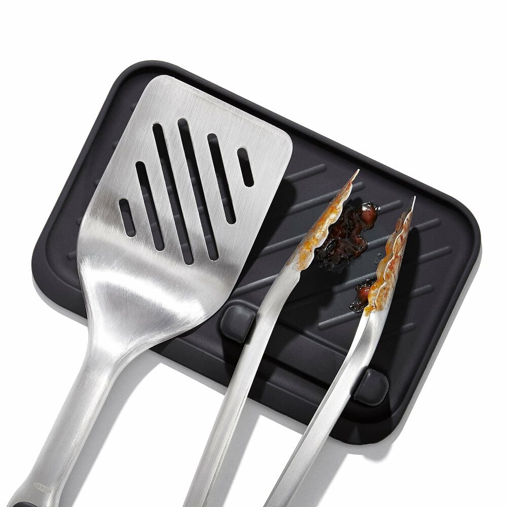 OXO Good Grips Grilling Turner and Tongs Set J4